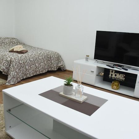 Apartmani Sofronic Loznica 1 Extérieur photo