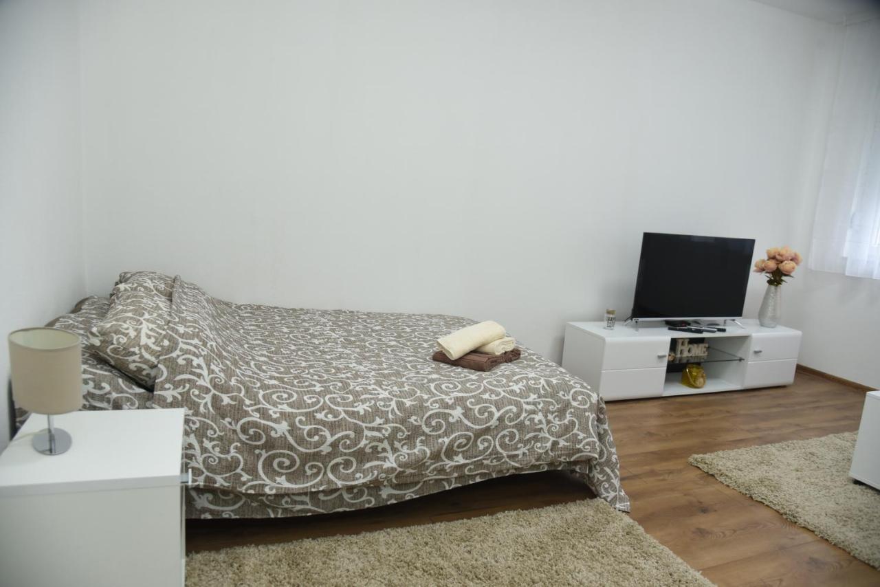 Apartmani Sofronic Loznica 1 Extérieur photo